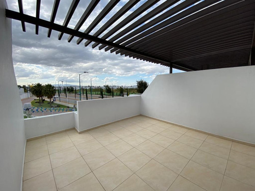 ¡haz Realidad Tus Sueños En Tecámac, Casa En Venta En Paseos Del Bosque 2! Acceso Controlado Y Diversión Garantizada Con Canchas Y Alberca, Rutas Cercanas A Cdmx Y Aifa