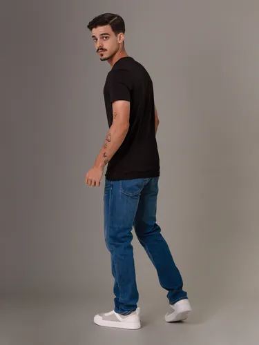 Polera Outline Monologo Negro Calvin Klein