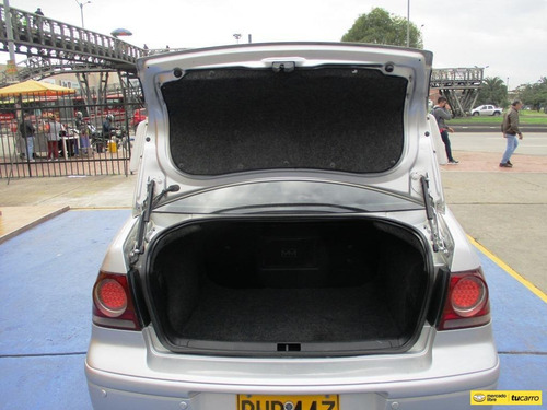 Imagen 12 de 12 de Volkswagen Jetta Gli 1800cc At Aa