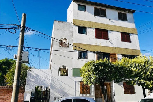 Imagen 1 de 8 de Departamento// 2 Amb// Frente// Ramos Mejia