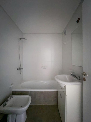 Imagen 23 de 27 de Departamento De 2 Dormitorios A Estrenar Con Balcón Y Cocina Separada En Barrio Abasto