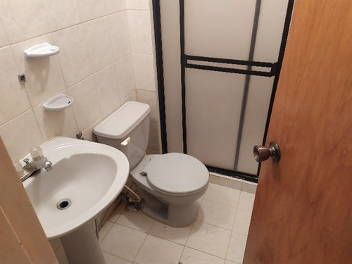 Imagen 7 de 17 de Vendo Apartamento 80m2. Mañongo. Julio 2022. Sandra Niño