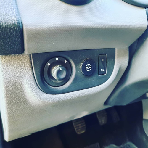 Imagen 9 de 11 de Renault Logan