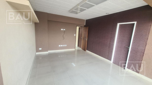 Imagen 4 de 14 de Bau Propiedades: Oficina En Alquiler Vista Al Río Torre Cinzano 80m2! Centro Plaza San Martín!