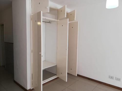 Imagen 3 de 7 de Monoambiente Reciclado A Nuevo - San Lorenzo 1021