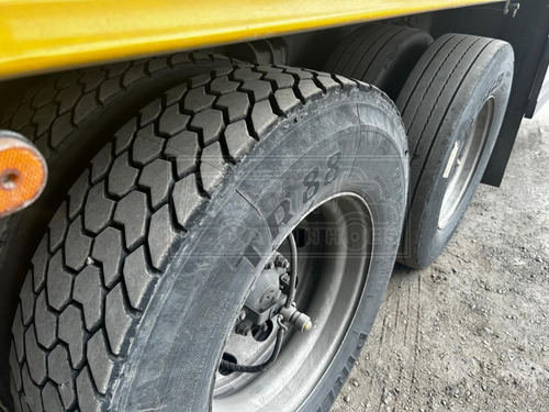 Volvo Vm 270 6x2 Com Baú Ano 2016