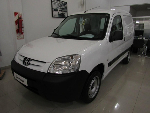 Imagen 22 de 25 de Peugeot Partner 2023 1.6 Furgon Confort