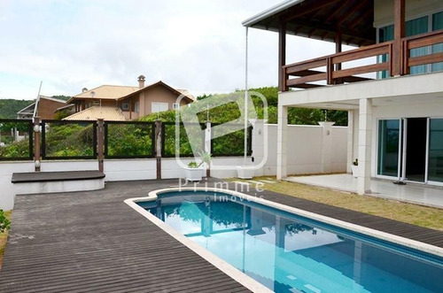 Imagem 2 de 15 de Casa Em Balneário Camboriú - Praia Do Estaleirinho - 6570