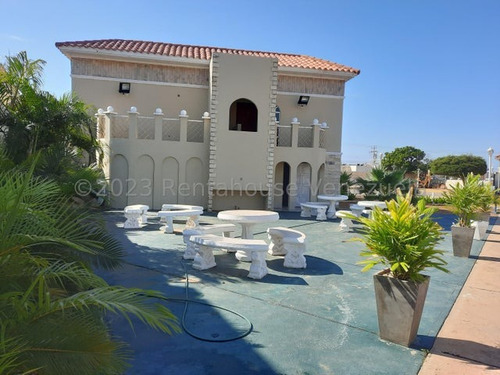 Townhouse En Venta En Milagro Norte Cb