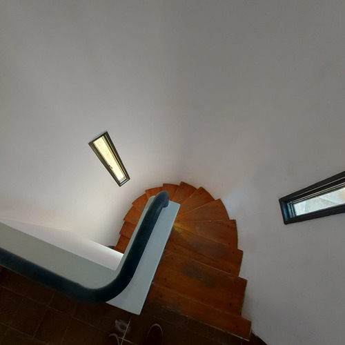 Venta. Roldan. 3 Dormitorios Piscina. Terreno Forestado De 788 M2 Permutas!!! Bajo Su Precio
