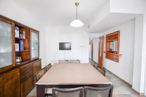 Imagen 25 de 30 de Casa 6 Dormitorios En Venta La Plata Pza Malvinas