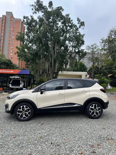 Renault Captur 2.0 Intens Automática