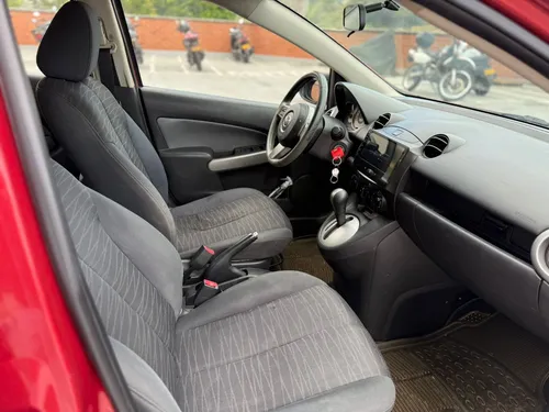 Mazda 2 2010
