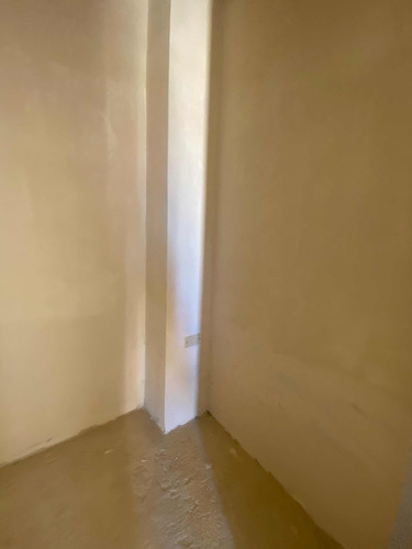 Annic Coronado Vende Townhouse Con Planta 100% Obra Gris En Villas De Aricagua, Urbanización Mañongo 269909
