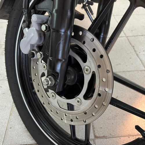 Bajaj V15