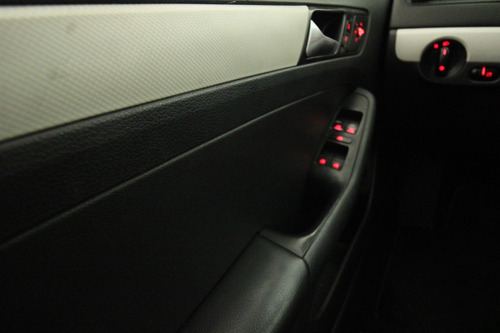Volkswagen Jetta 2.5 Trendline Tiptronic At