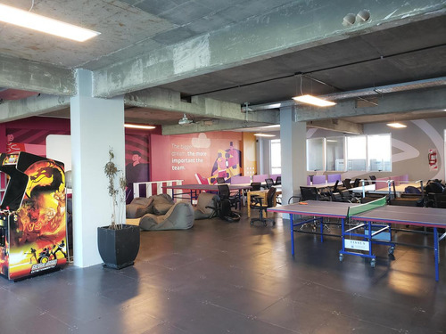 Excelente Oficina En Torre 550m2 , Instalada P/entrar, Piso Técnico, Cocheras, Seguridad 24hs
