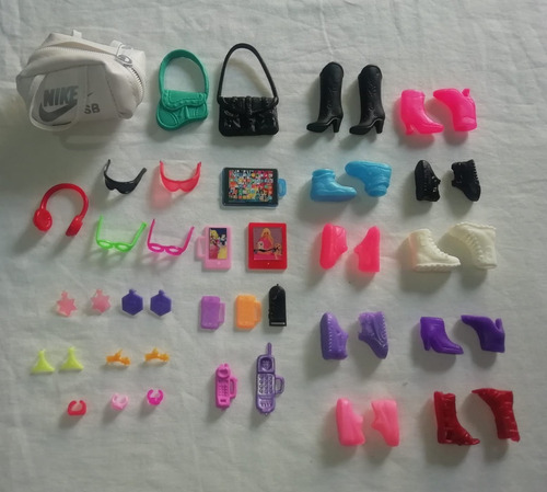 Ropa, Zapatos Y Accesorios Para Curvy Barbie Barbi (Usado)