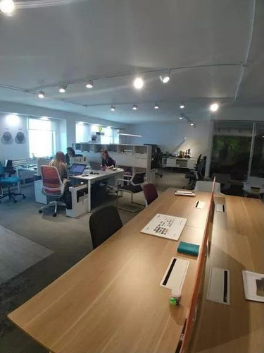 Edificio Corporativo Triple A