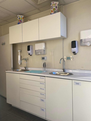 Vendo Derecho A Llave Clínica Dental Ñuñoa