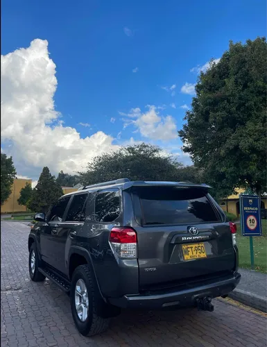 Toyota 4Runner 4.0 Sr5 Automática