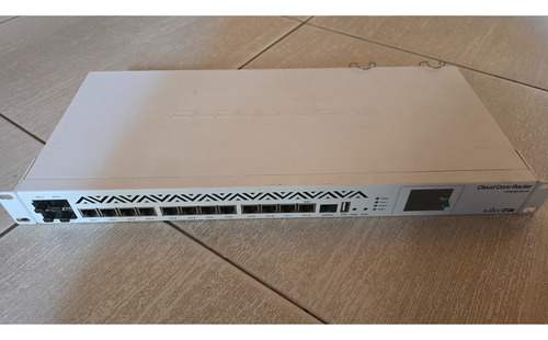 Enrutador Mikrotik Cloud Core Router Ccr1036-12g-4s (Usado)