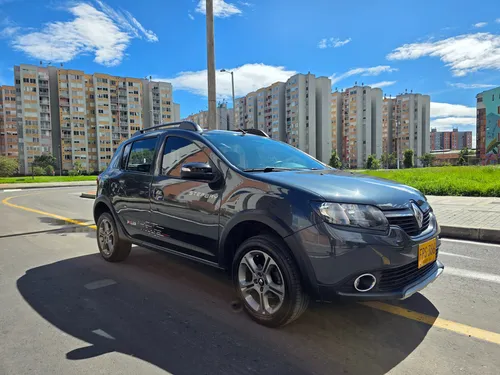Renault Stepway 1.6 Intense Automática