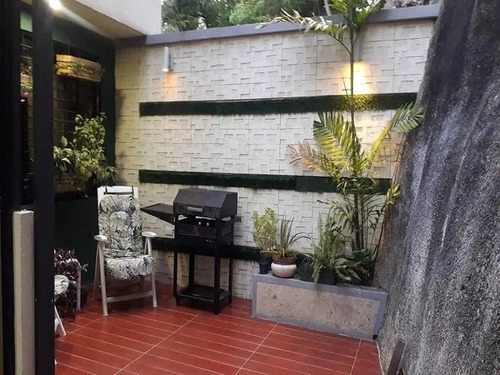 Imagen 10 de 14 de Town House En Lomas Del Este, Res. Lomas Alto Valencia Ctcod: Atth-172