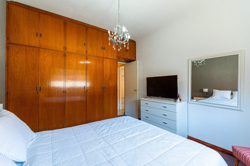 Venta ! Depto De 2 Dormitorios En Barrio Echesortu