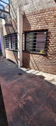 Alquiler Marcelo T.de Alvear 4727 Caseros Local 180 M2
