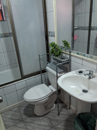 Arriendo De Habitación Mensual O Casa Completa .