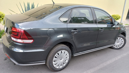 Volkswagen Vento 1.6 Starline At