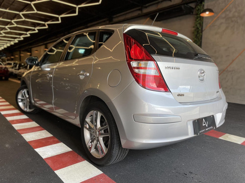 Imagem 6 de 14 de Hyundai I30 2.0 16v 145cv 5p Aut. Gasolina Aut Blindado