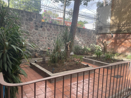 Casa Con Terraza, Jardin,  En Venta O Renta Lomas De Bezares