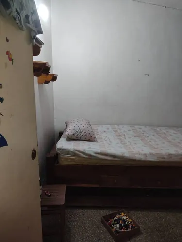 Urb La Esmeralda, Amplia Casa