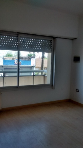 Vivienda En Planta Alta Con Local En Planta Baja