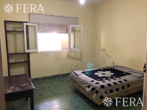 Imagen 8 de 18 de Venta De Casa 3 Ambientes A Reciclar Con Patio En Villa Dominico (26740)