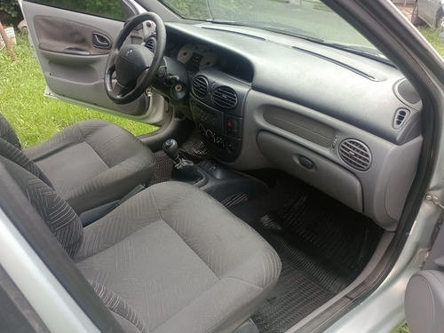 Renault Mégane Unique Hatchback 1.6 16v
