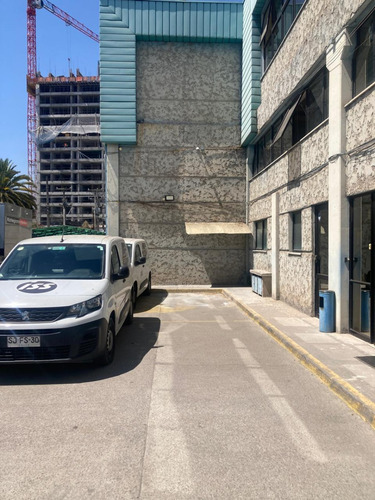 Bodega En Arriendo Con Oficina