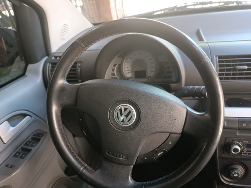 Volkswagen Suran 1.6 I Highline 80d