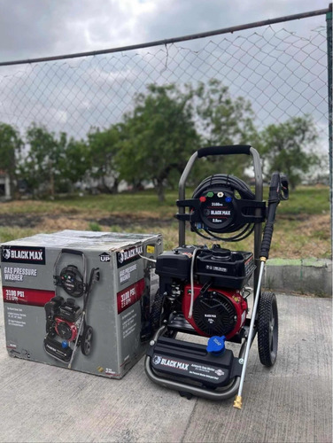 Hidrolavadora 3100psi Black Max (Usado)