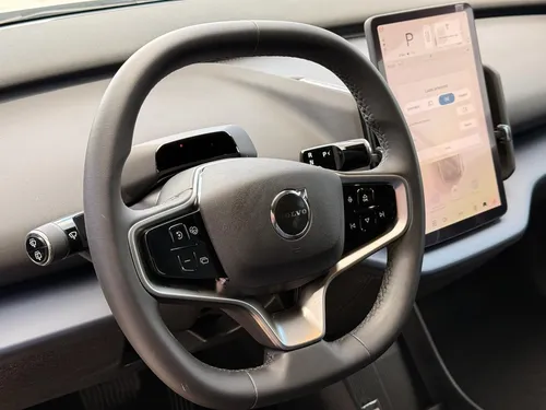 Volvo EX30 CORE E40