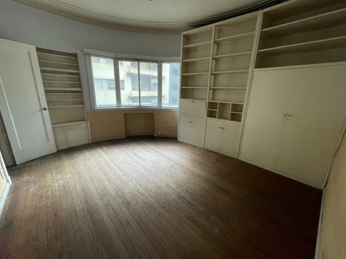 Imagen 11 de 30 de Alquiler Apartamento 4 Dormitorios Centro Montevideo