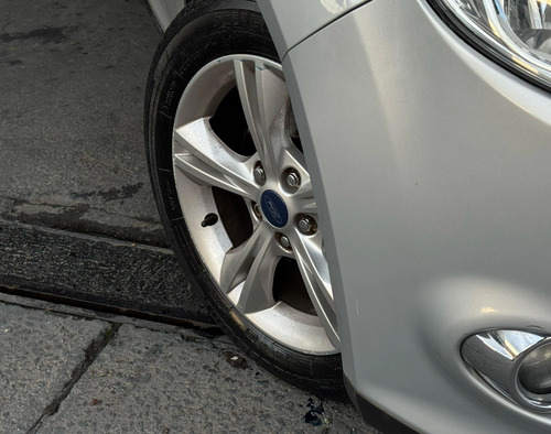 Ford Focus 1.6 SE 16V FLEX 4P MANUAL