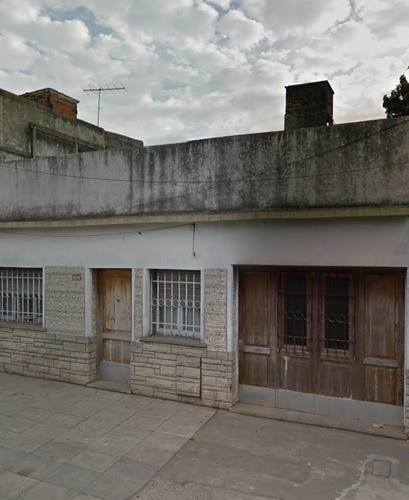 Casa  En Venta Ubicado En Caseros, Tres De Febrero, G.b.a. Zona Oeste