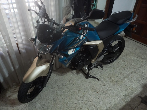 Imagen 3 de 8 de Yamaha Yamaha Fz-s Fi