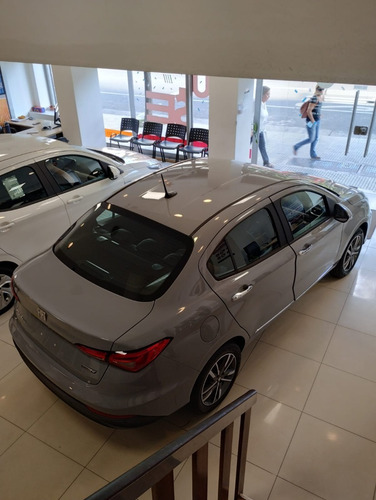 Imagen 8 de 25 de Cronos Fiat 2023 0km Disponible-s