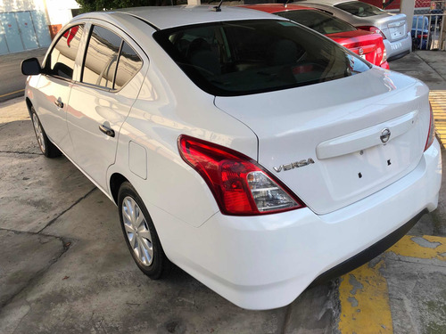Imagen 4 de 12 de Nissan Versa 2019 1.6 Drive Mt