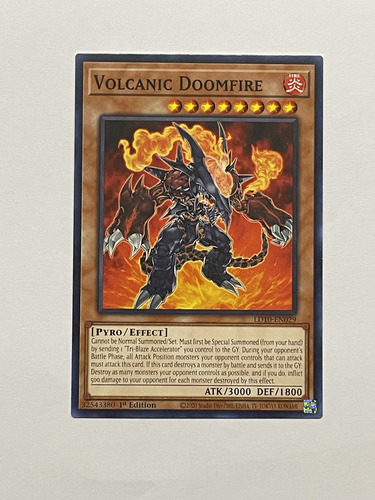 Volcanic Doomfire Comun Yugioh