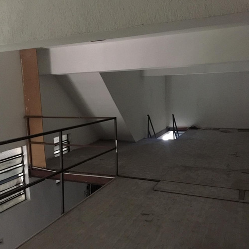 Galpão Terreo + Superior Av Corifeu Fl25